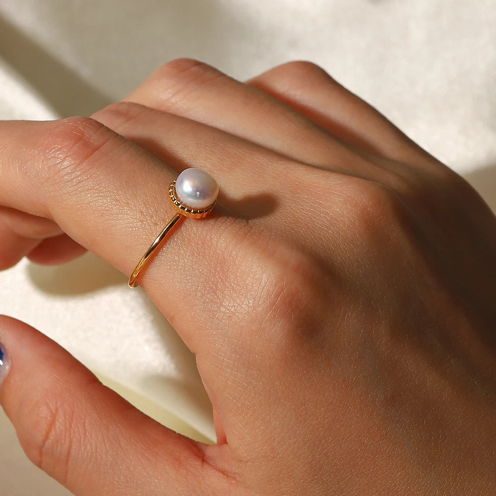 Stella Ring - Freshwater Pearl