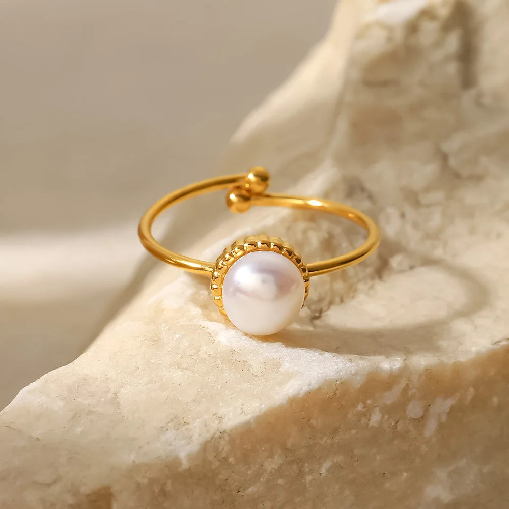 Stella Ring - Freshwater Pearl