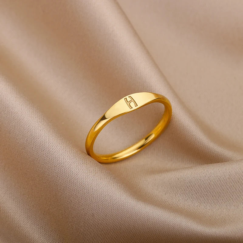 Nina Ring - Initial