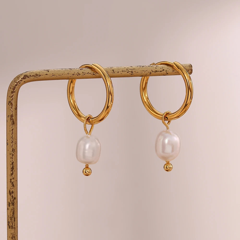 Cora Earrings - Freshwater Pearls